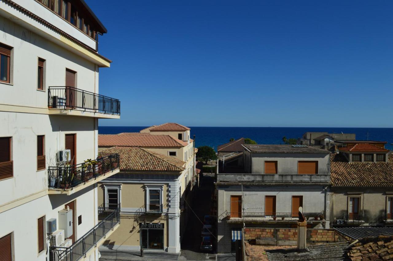 Emerella Guest House Siderno Beach Экстерьер фото