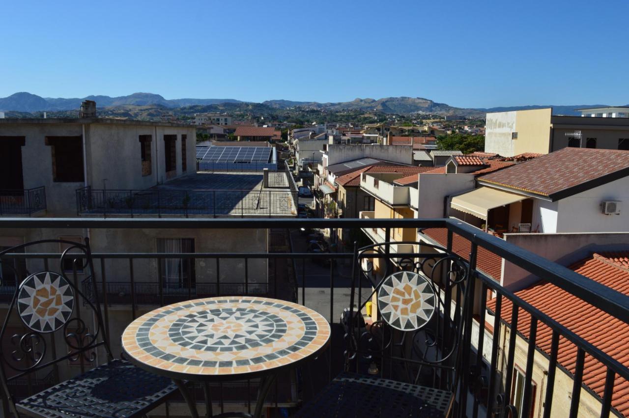 Emerella Guest House Siderno Beach Экстерьер фото
