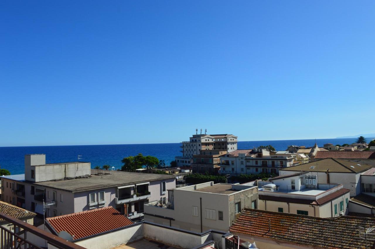 Emerella Guest House Siderno Beach Экстерьер фото